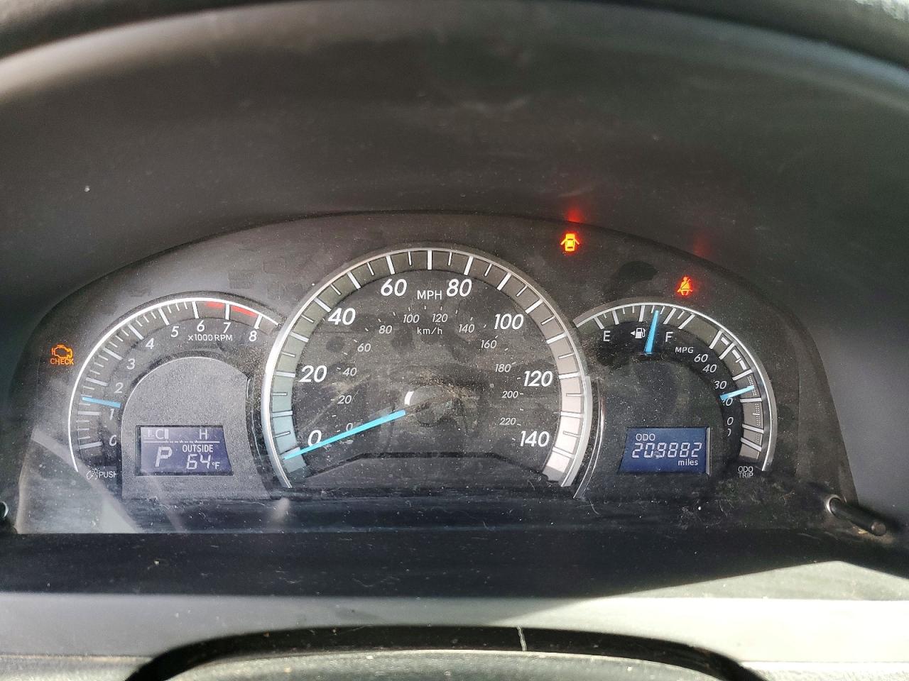 2013 TOYOTA CAMRY L photo 17