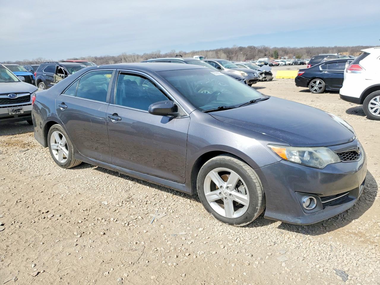 2013 TOYOTA CAMRY L photo 7