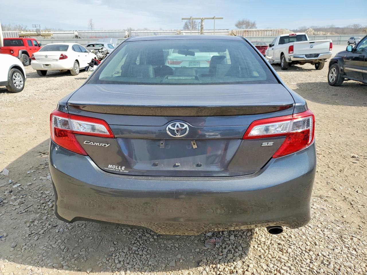 2013 TOYOTA CAMRY L photo 11