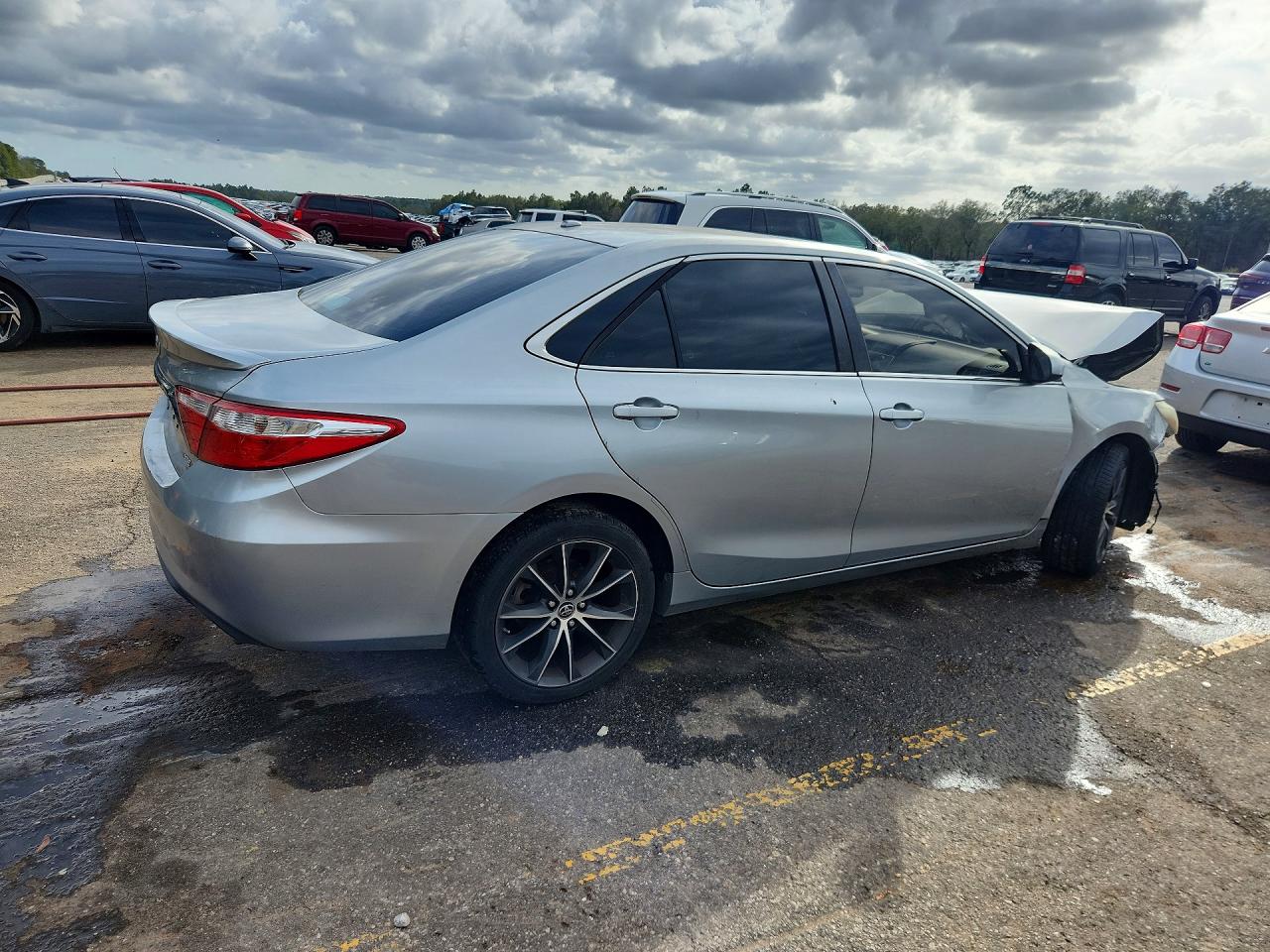 2015 TOYOTA CAMRY XSE photo 7