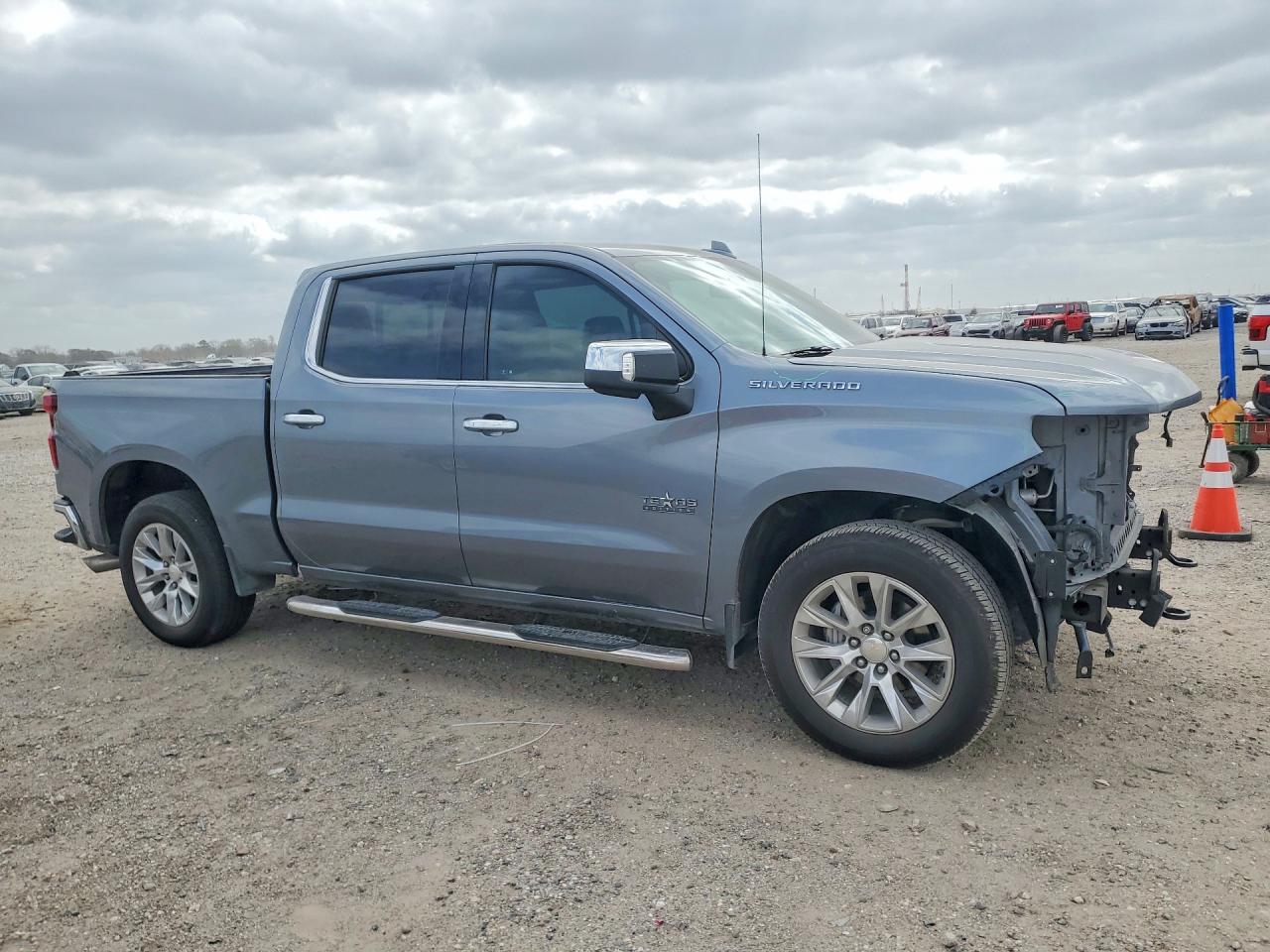 2019 CHEVROLET SILVERADO C1500 LTZ photo 7