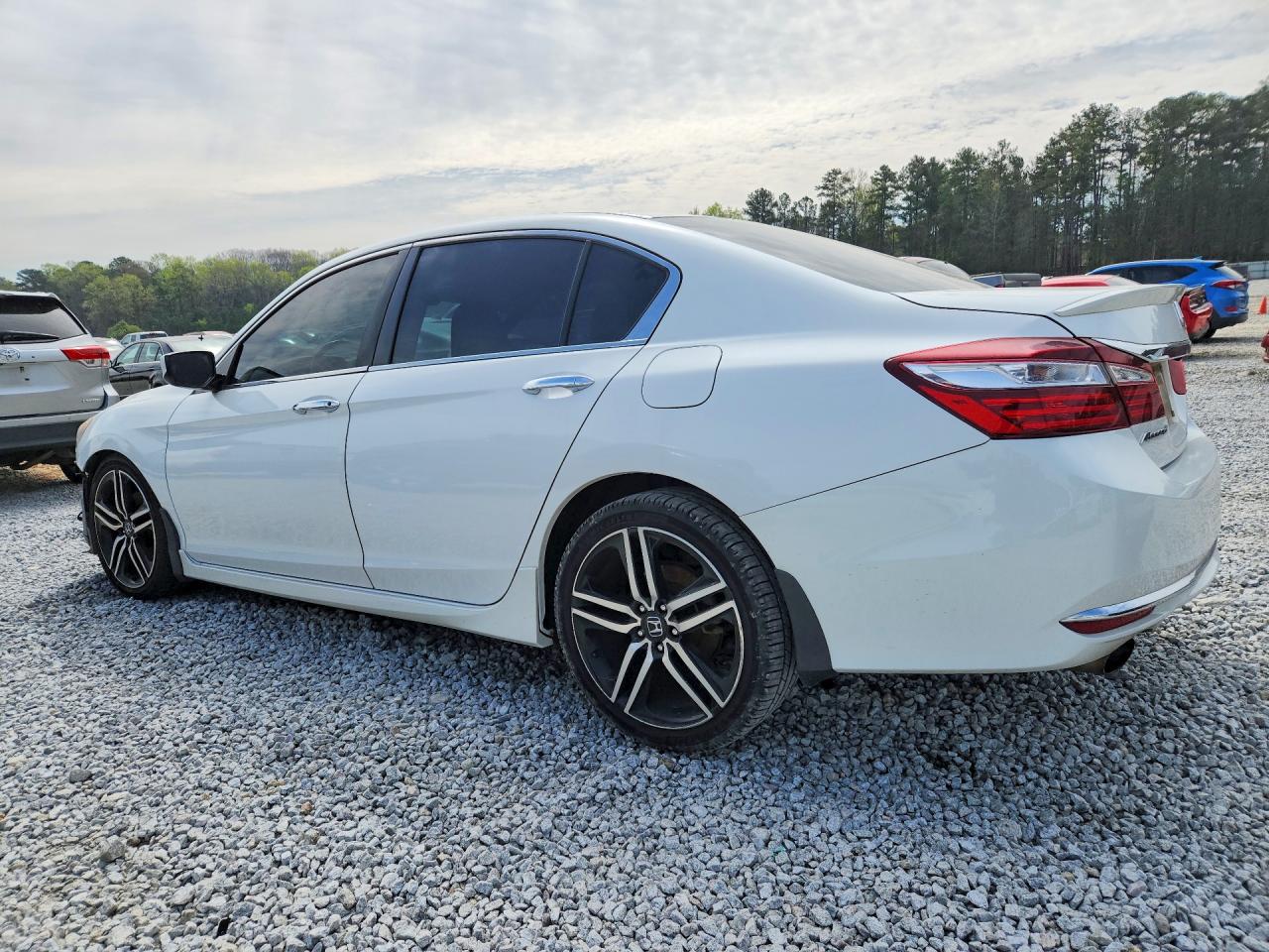 2016 HONDA ACCORD SPORT photo 2