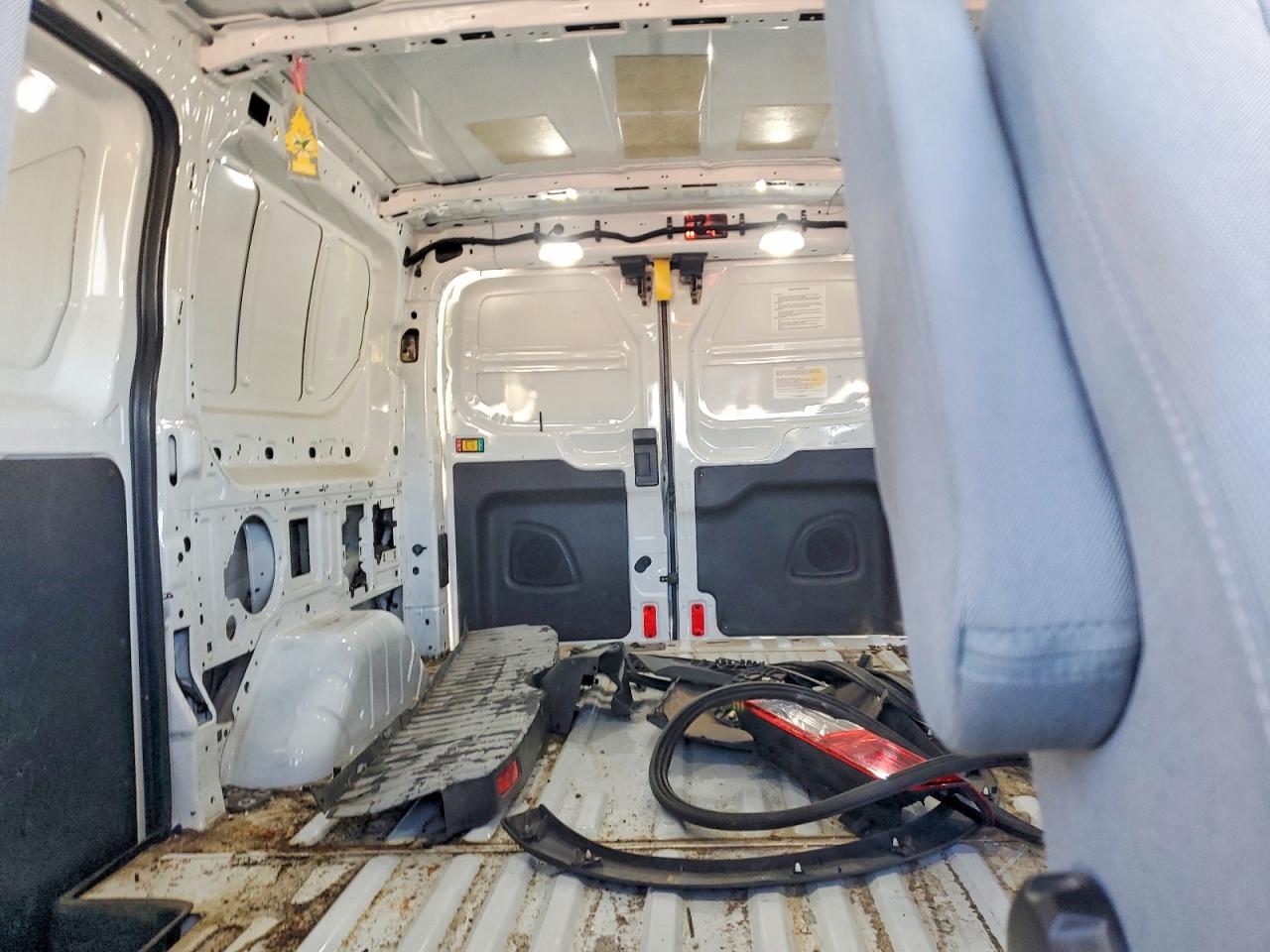 2018 FORD TRANSIT T-150 photo 10
