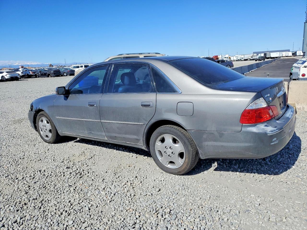 2004 TOYOTA AVALON XLS photo 2