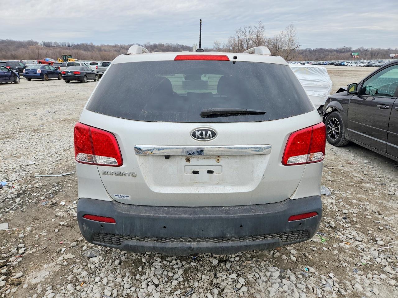 2013 KIA SORENTO LX photo 6