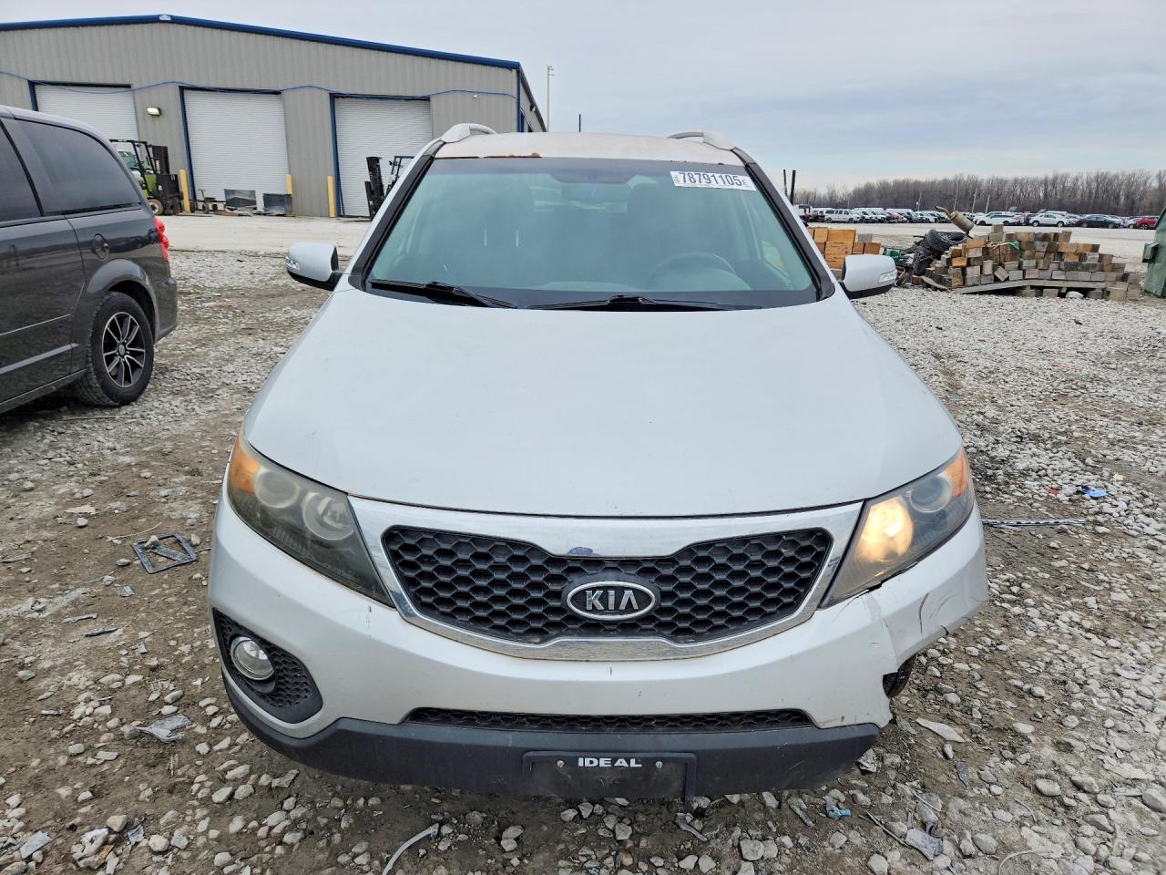 2013 KIA SORENTO LX photo 5