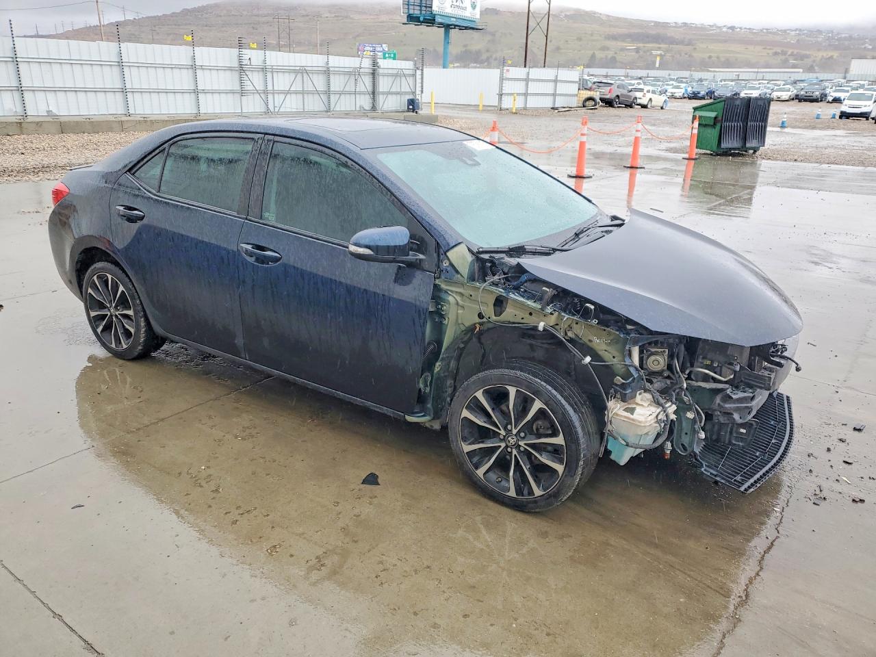 2017 TOYOTA COROLLA XSE photo 10