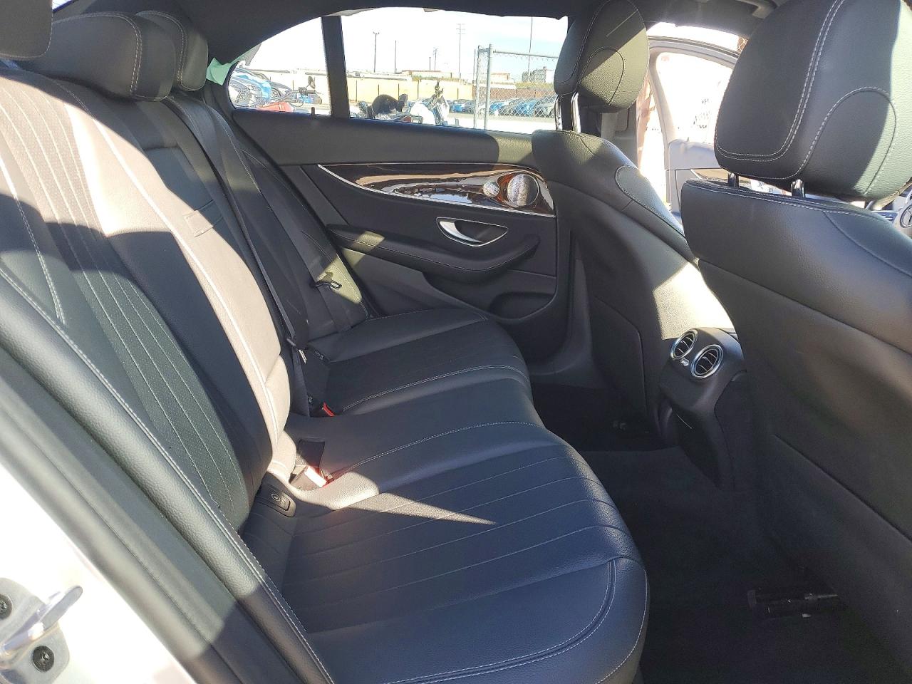 2020 MERCEDES-BENZ E 350 photo 10