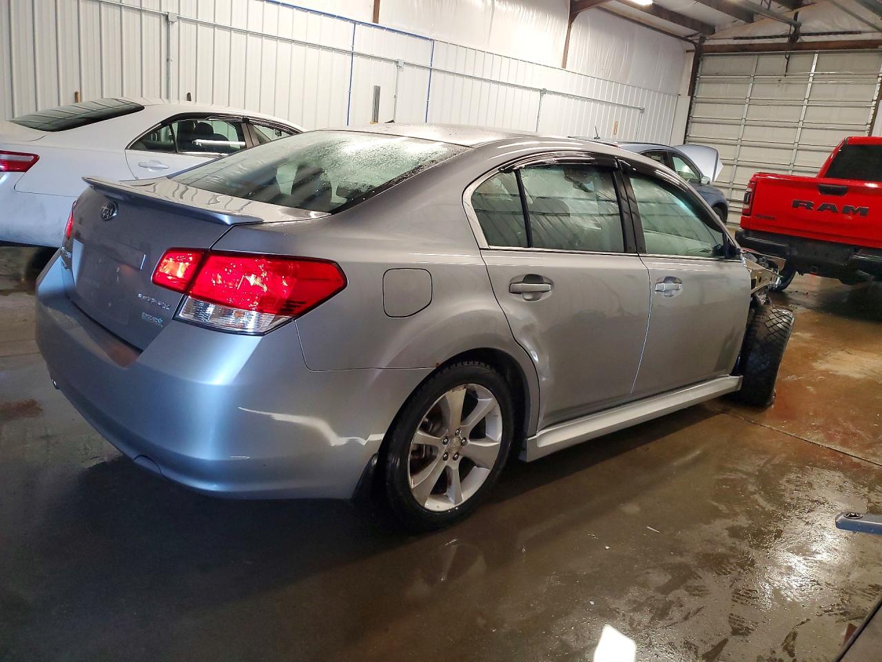2010 SUBARU LEGACY 2.5I LIMITED photo 3