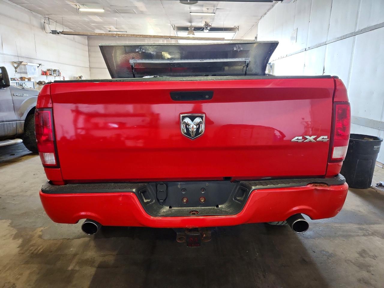 2016 RAM 1500 ST photo 6