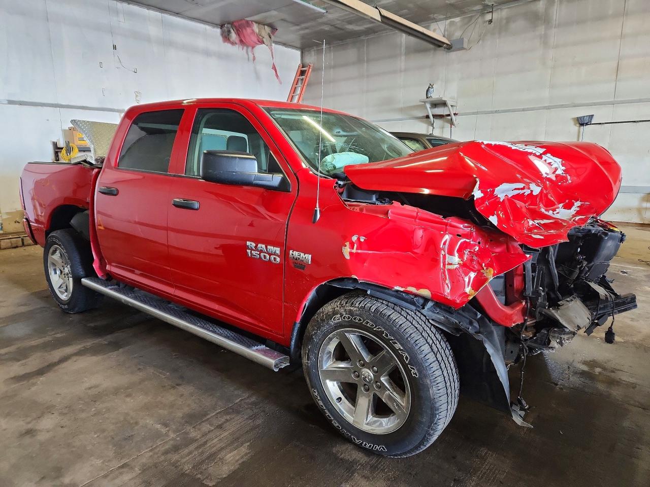 2016 RAM 1500 ST photo 4