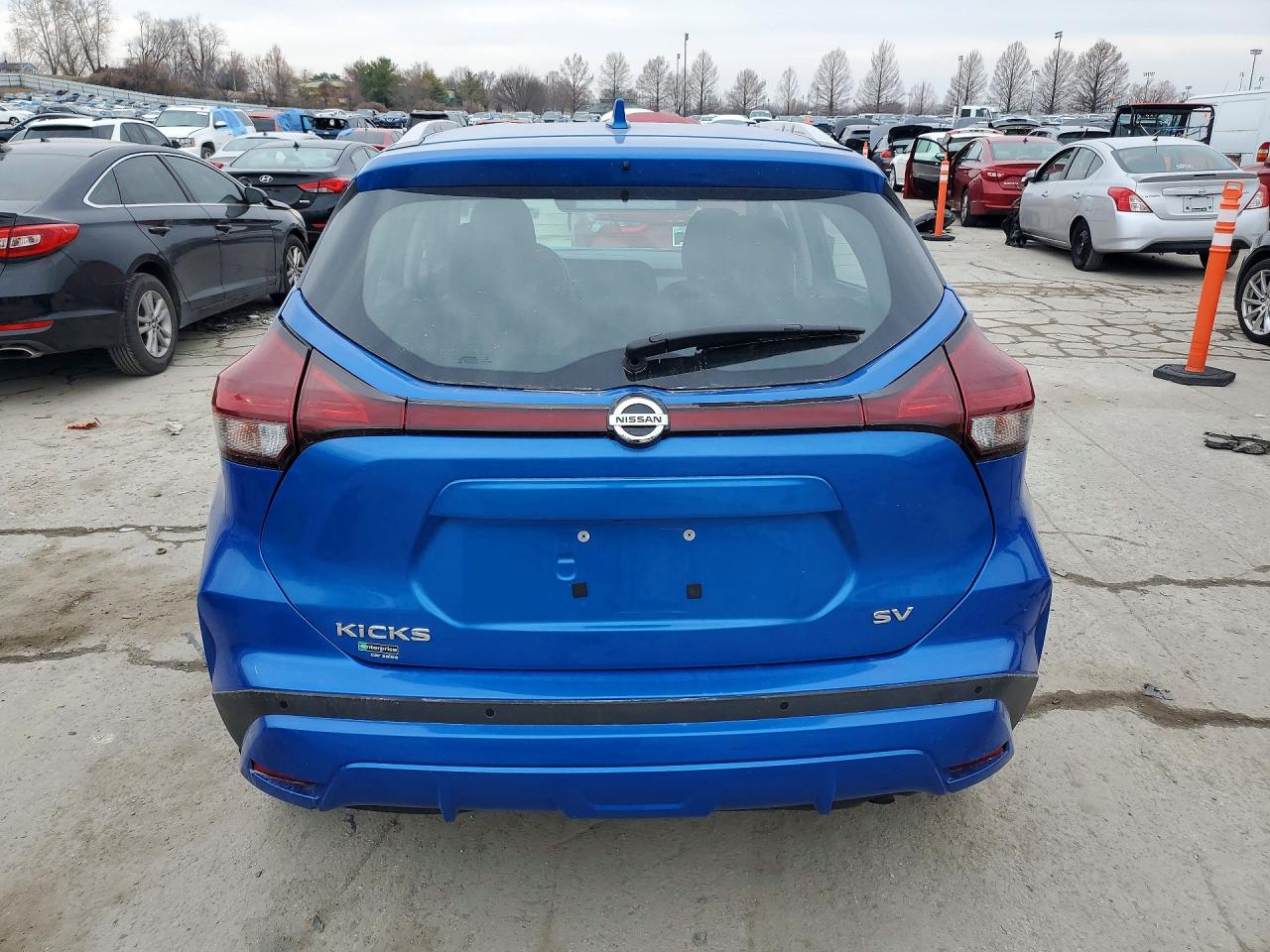 2021 NISSAN KICKS SV photo 6