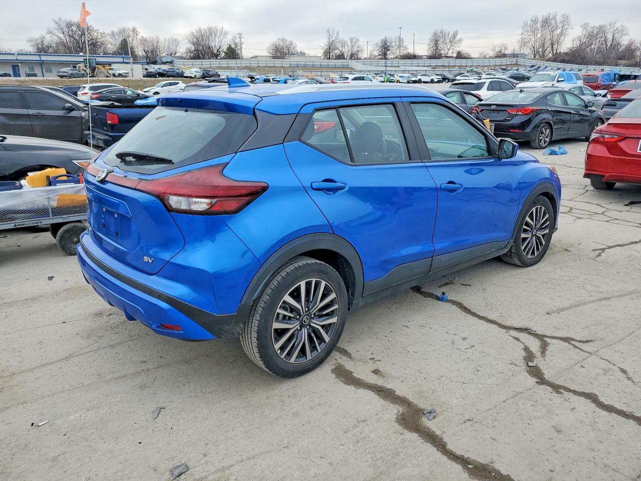 2021 NISSAN KICKS SV photo 3