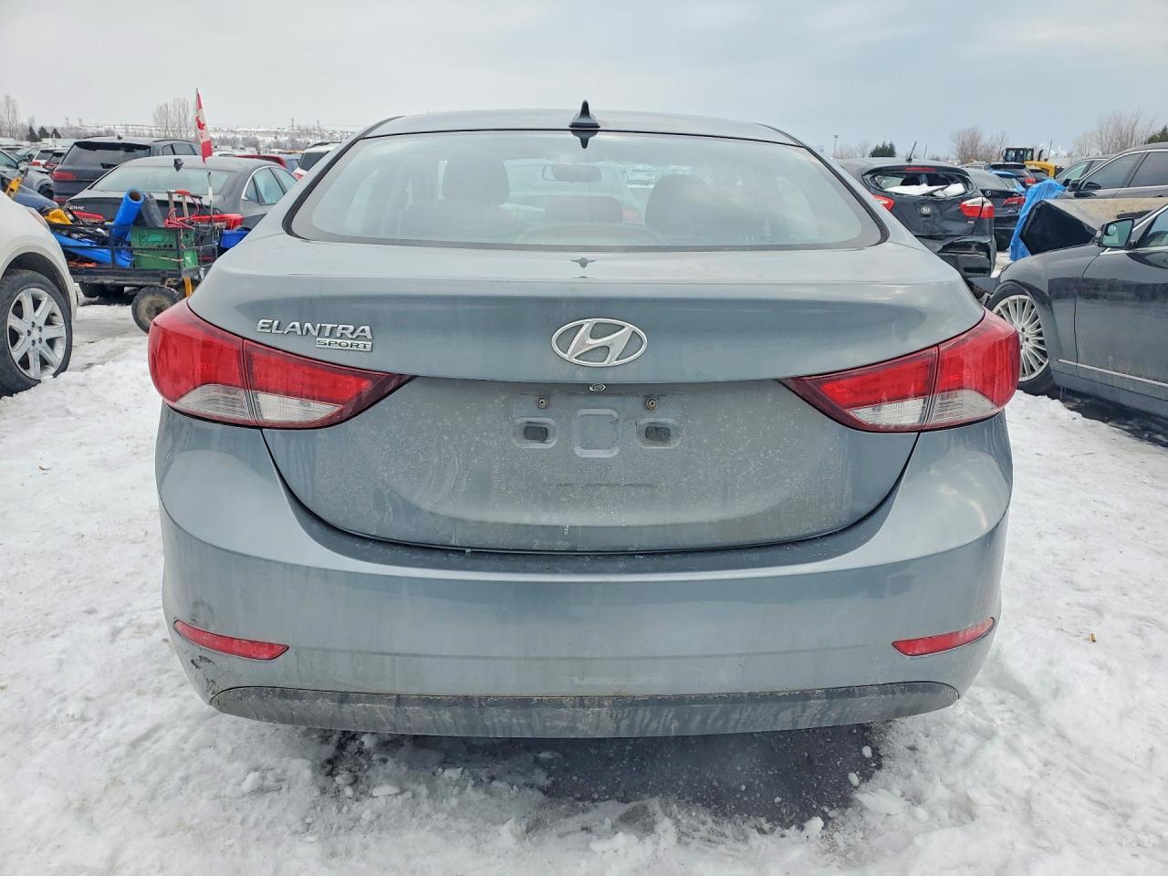 2016 HYUNDAI ELANTRA SE photo 11