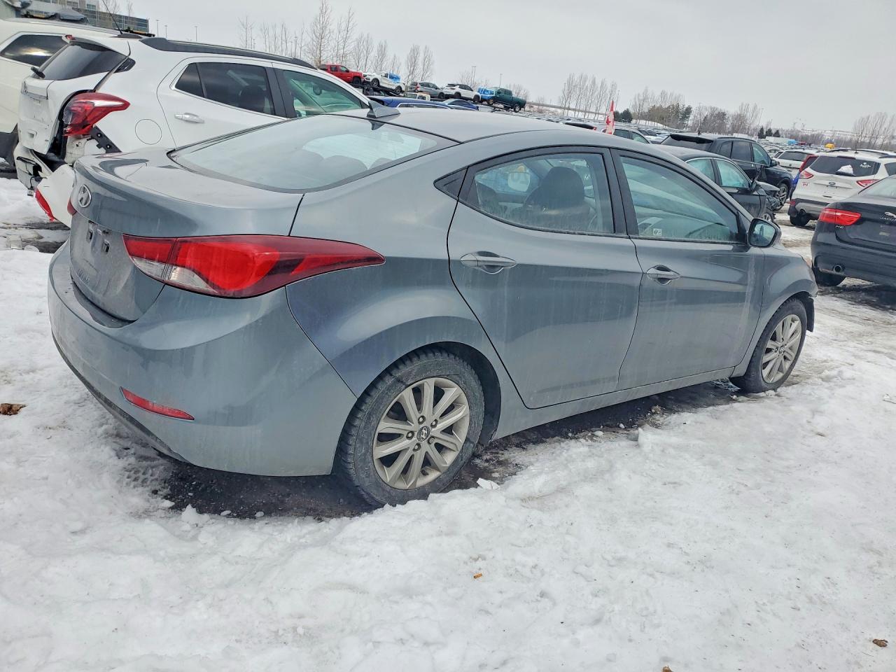 2016 HYUNDAI ELANTRA SE photo 5
