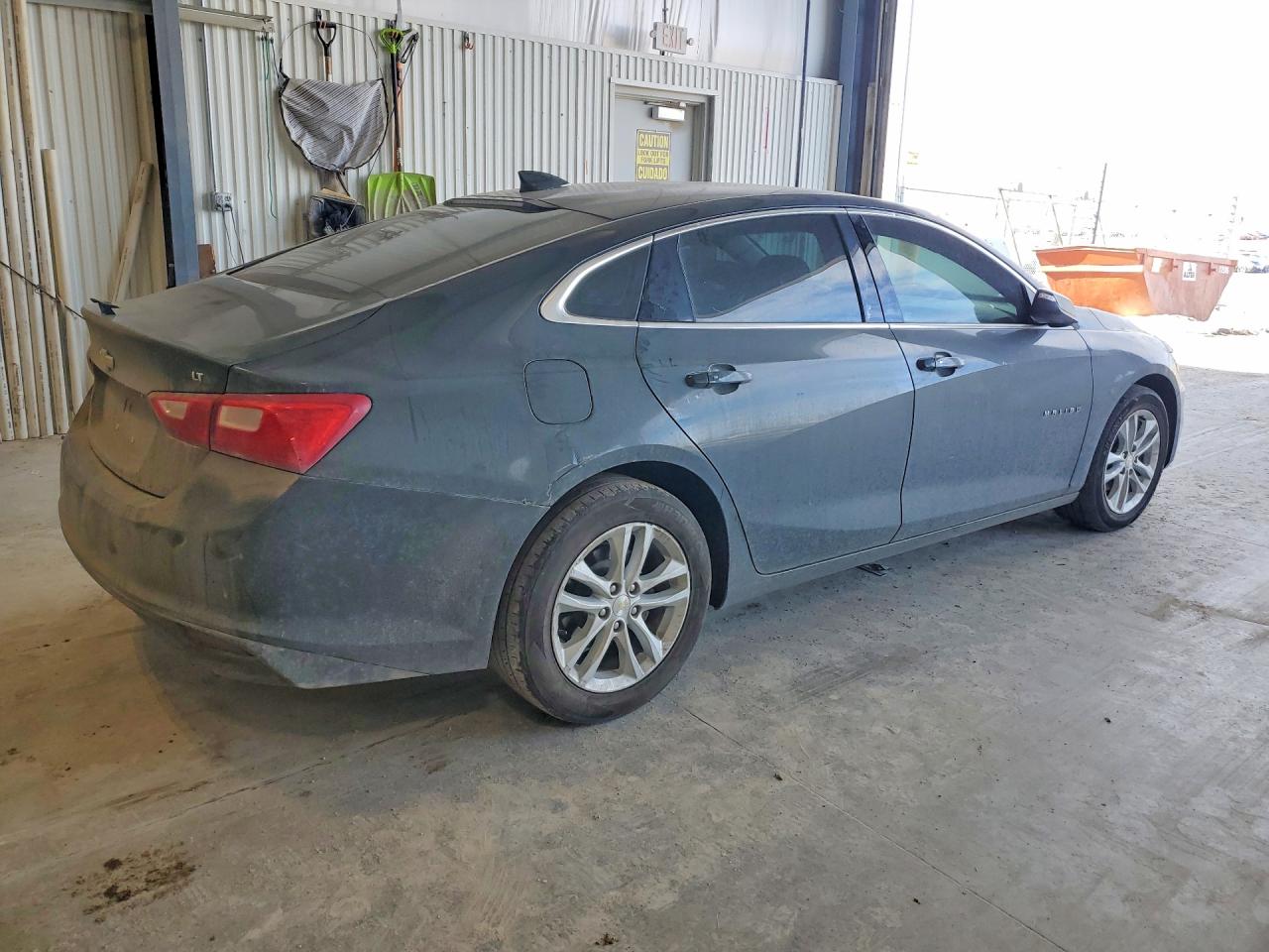 2018 CHEVROLET MALIBU LT photo 3