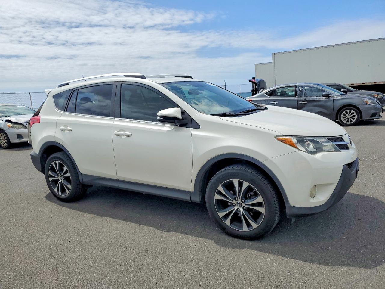 2015 TOYOTA RAV4 LIMITED photo 7