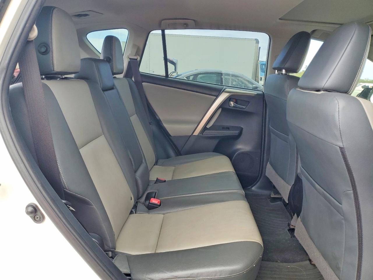 2015 TOYOTA RAV4 LIMITED photo 21