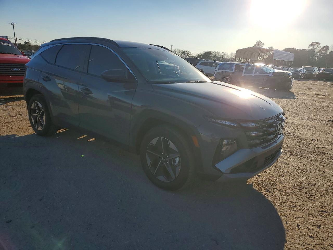 2026 HYUNDAI TUCSON SEL photo 4