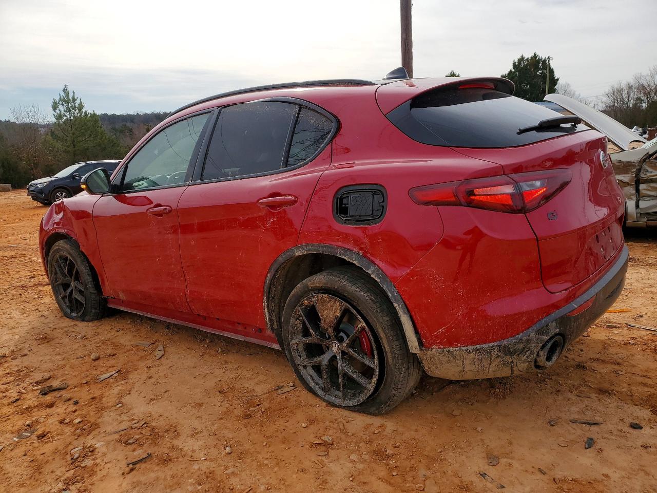 2020 ALFA ROMEO STELVIO photo 2