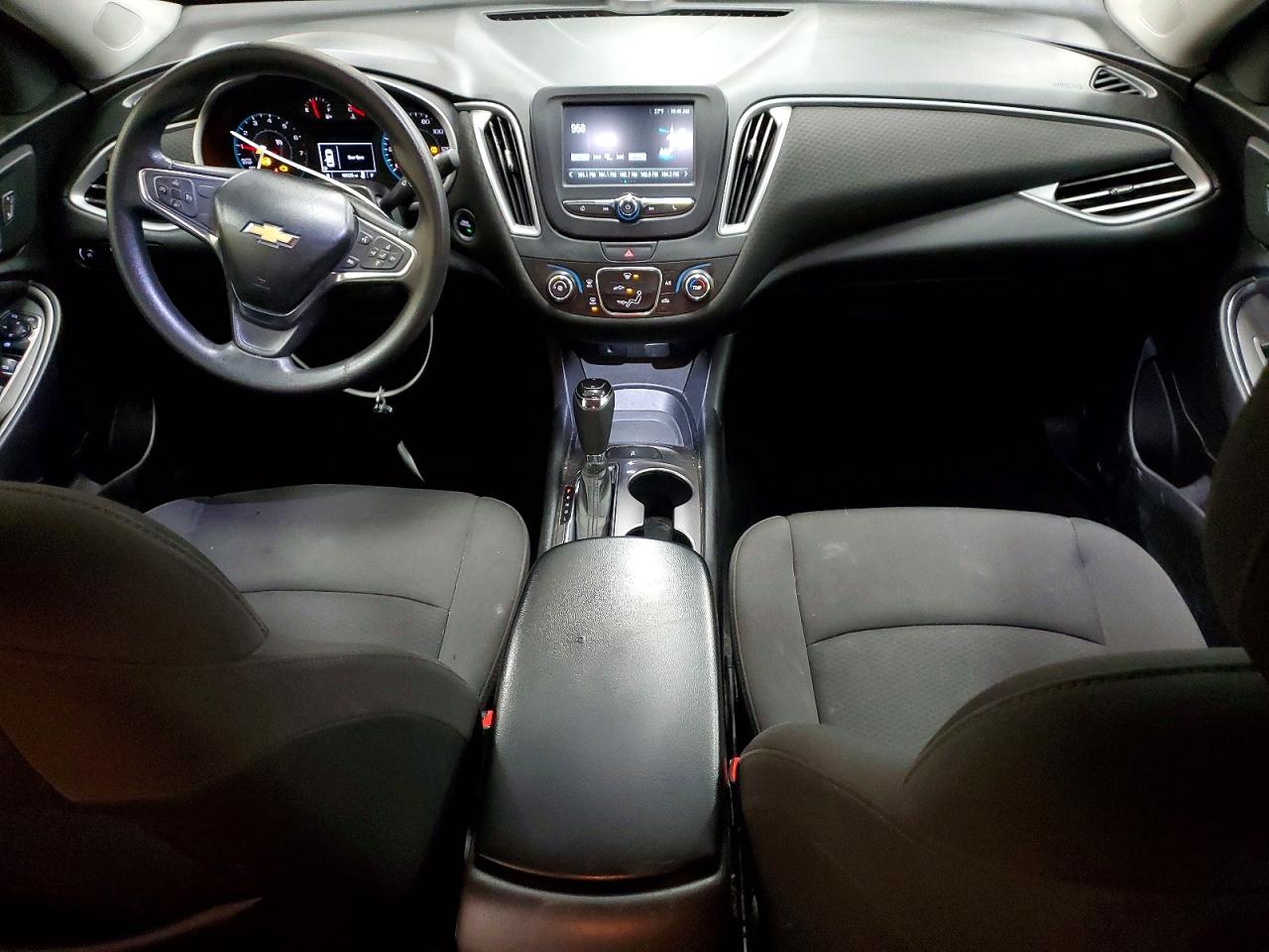 2018 CHEVROLET MALIBU LS photo 8