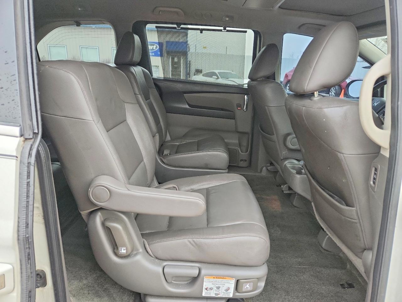 2016 HONDA ODYSSEY TOURING photo 11