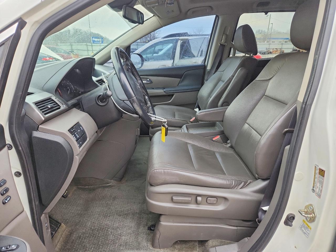 2016 HONDA ODYSSEY TOURING photo 7
