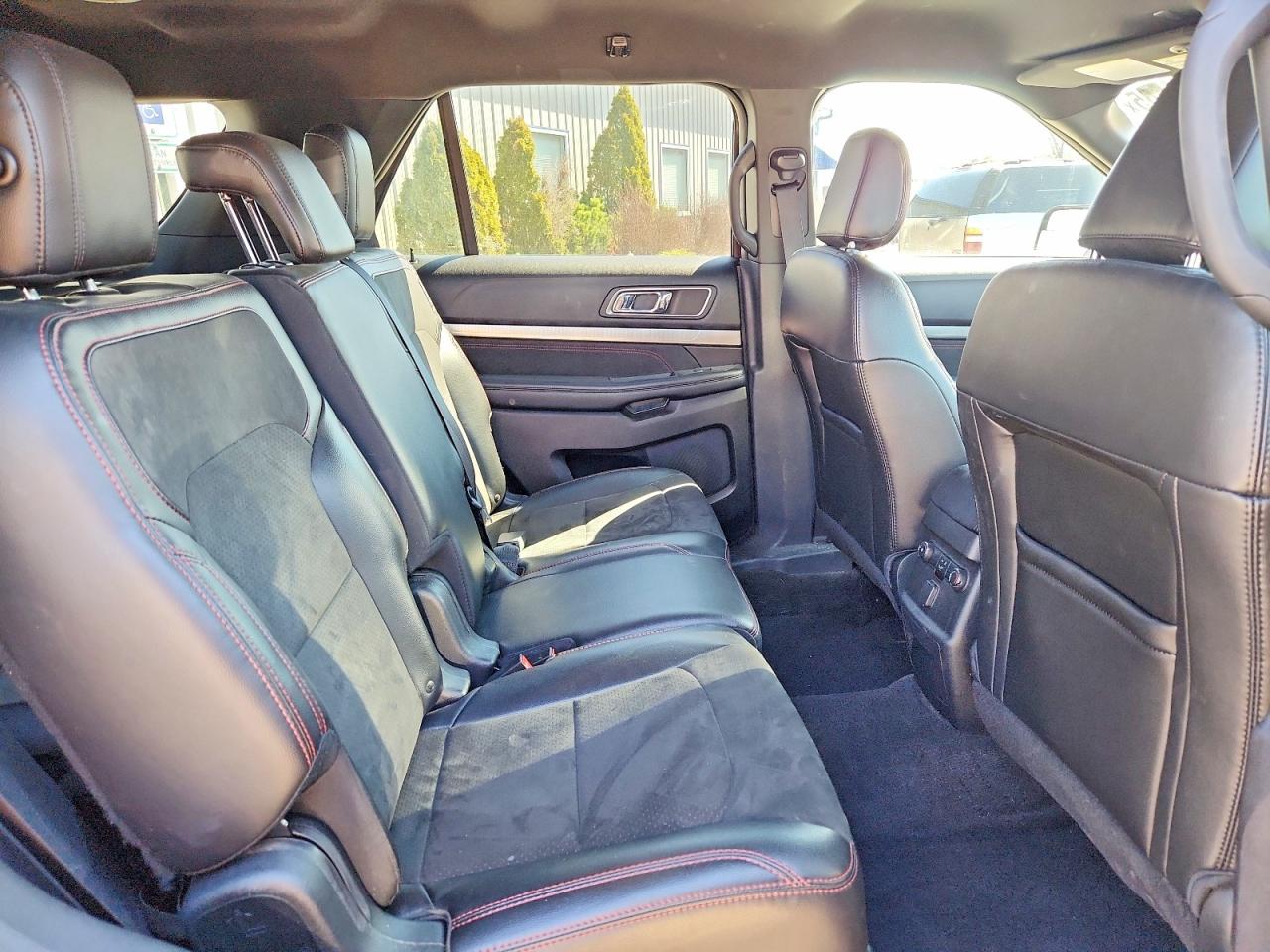 2018 FORD EXPLORER XLT photo 21