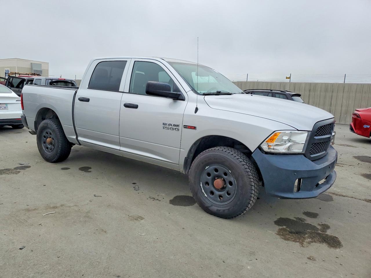 2015 RAM 1500 ST photo 4