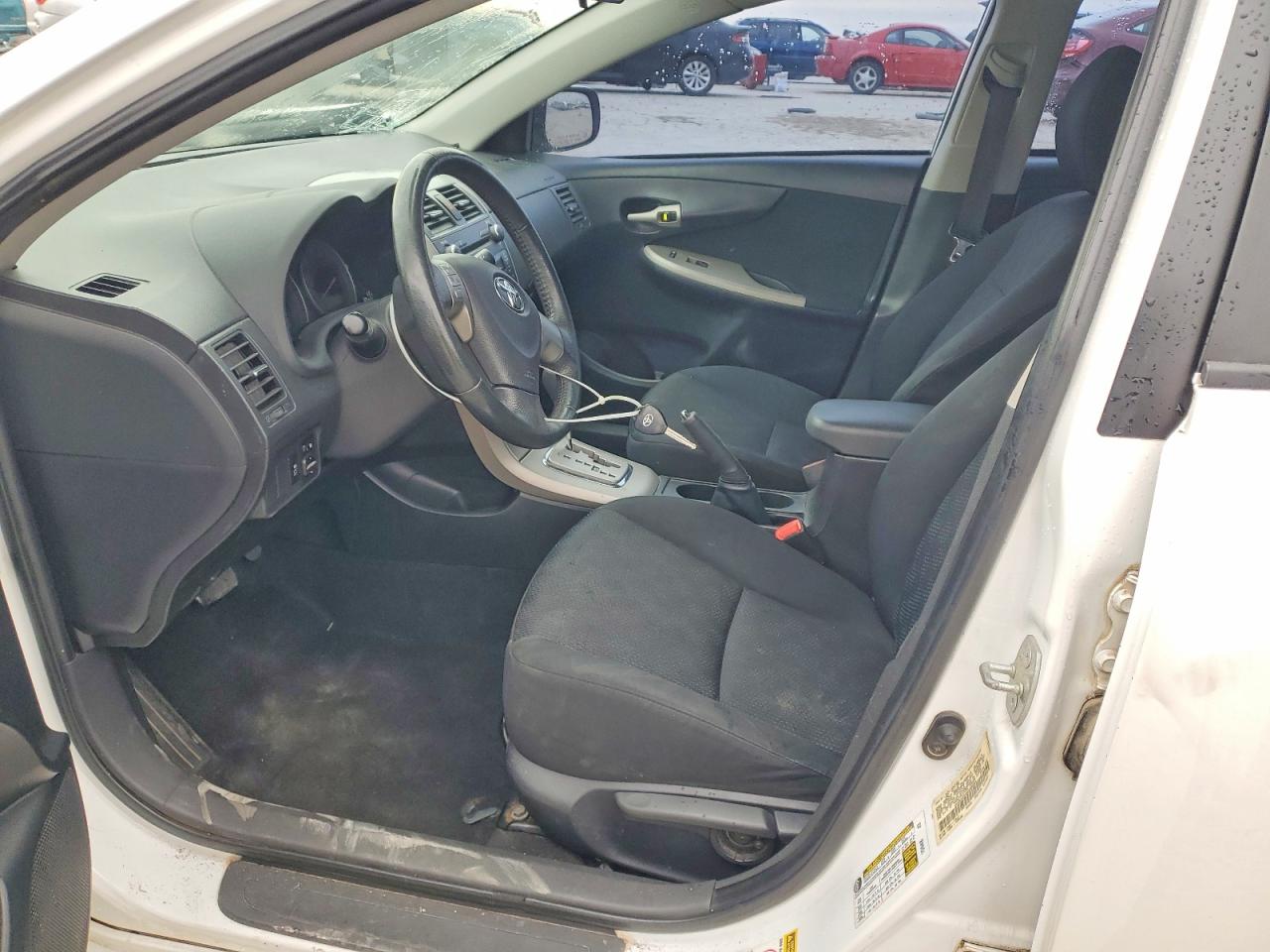 2010 TOYOTA COROLLA S photo 7