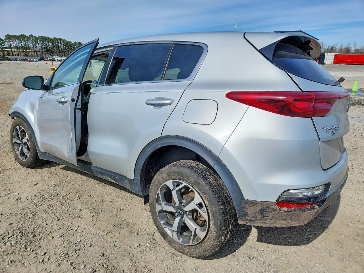2020 KIA SPORTAGE LX photo 3