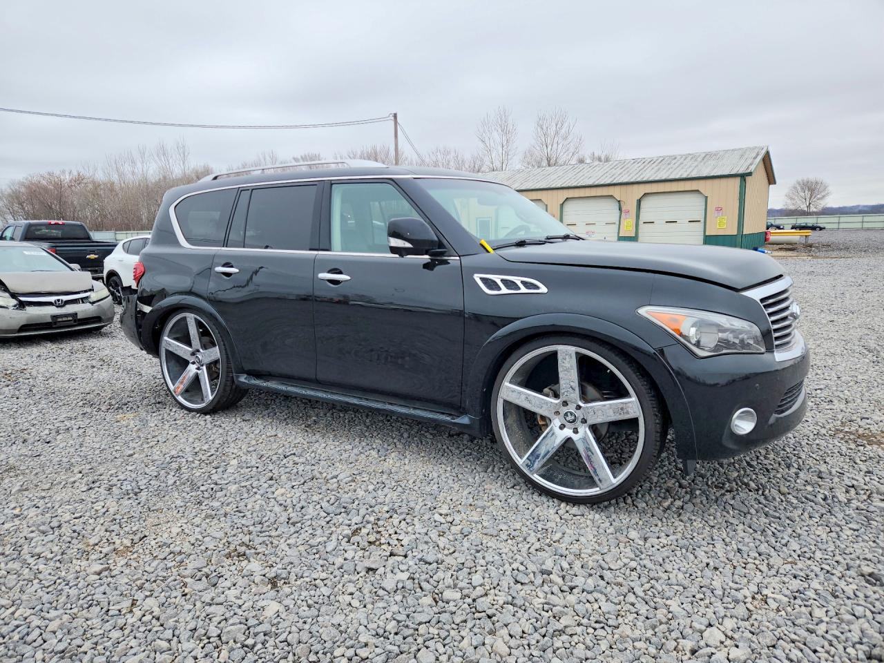 2013 INFINITI QX56 BASE photo 10