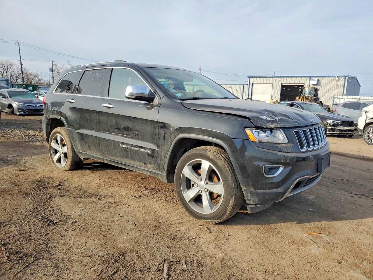 2015 JEEP GRAND CHEROKEE LIMITED photo 4