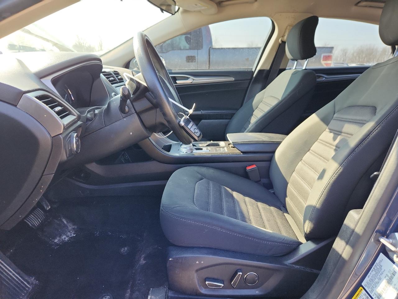2018 FORD FUSION SE photo 13