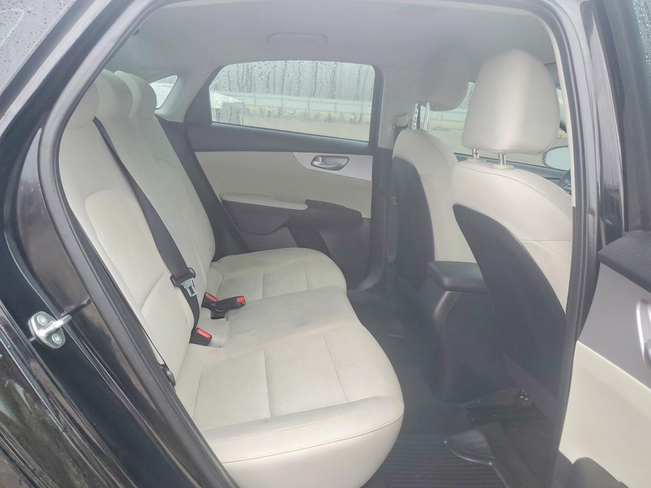 2023 KIA FORTE LXS photo 10
