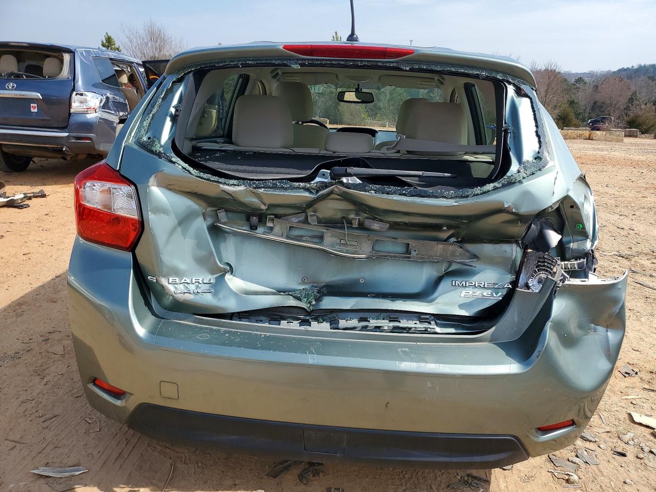 2016 SUBARU IMPREZA PREMIUM photo 6
