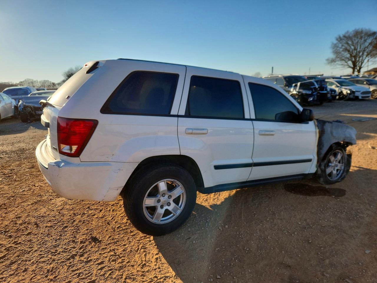 2007 JEEP GRAND CHEROKEE LAREDO photo 3