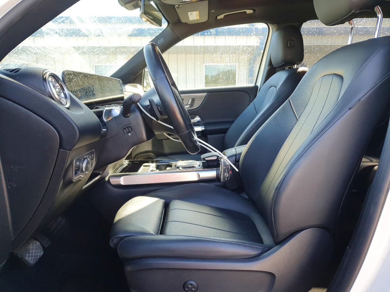2021 MERCEDES-BENZ GLB 250 4MATIC photo 7
