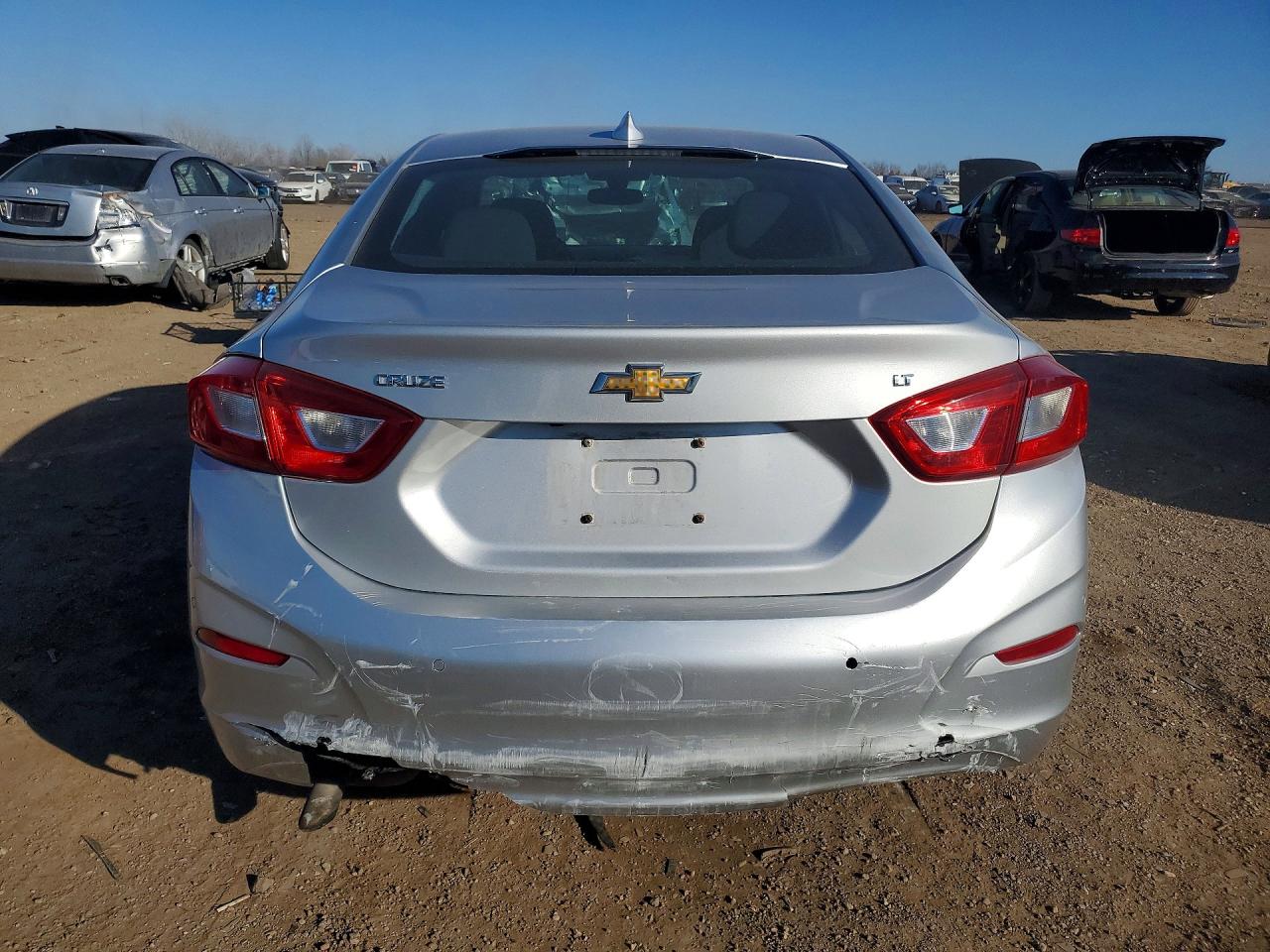 2019 CHEVROLET CRUZE LT photo 11