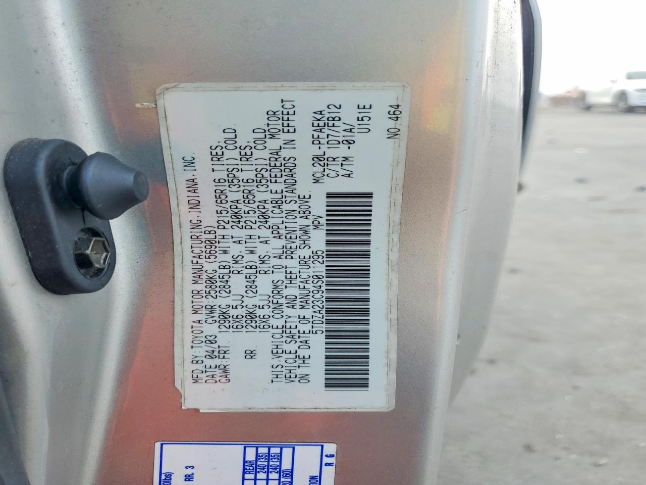 2004 TOYOTA SIENNA LE 7 PASSENGER photo 37