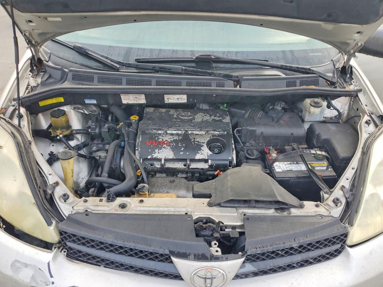 2004 TOYOTA SIENNA LE 7 PASSENGER photo 34