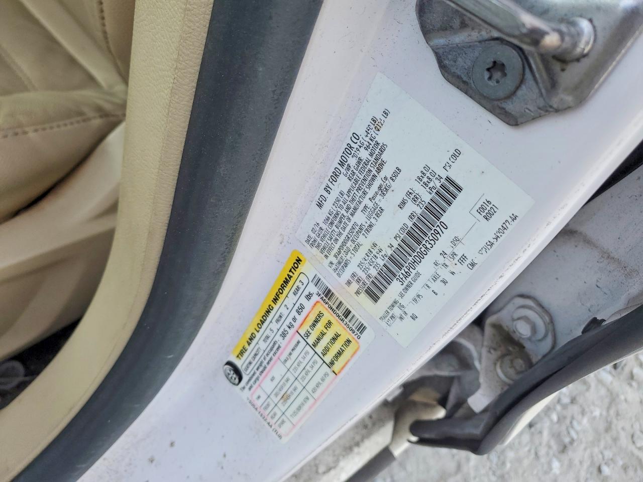2016 FORD FUSION SE photo 23