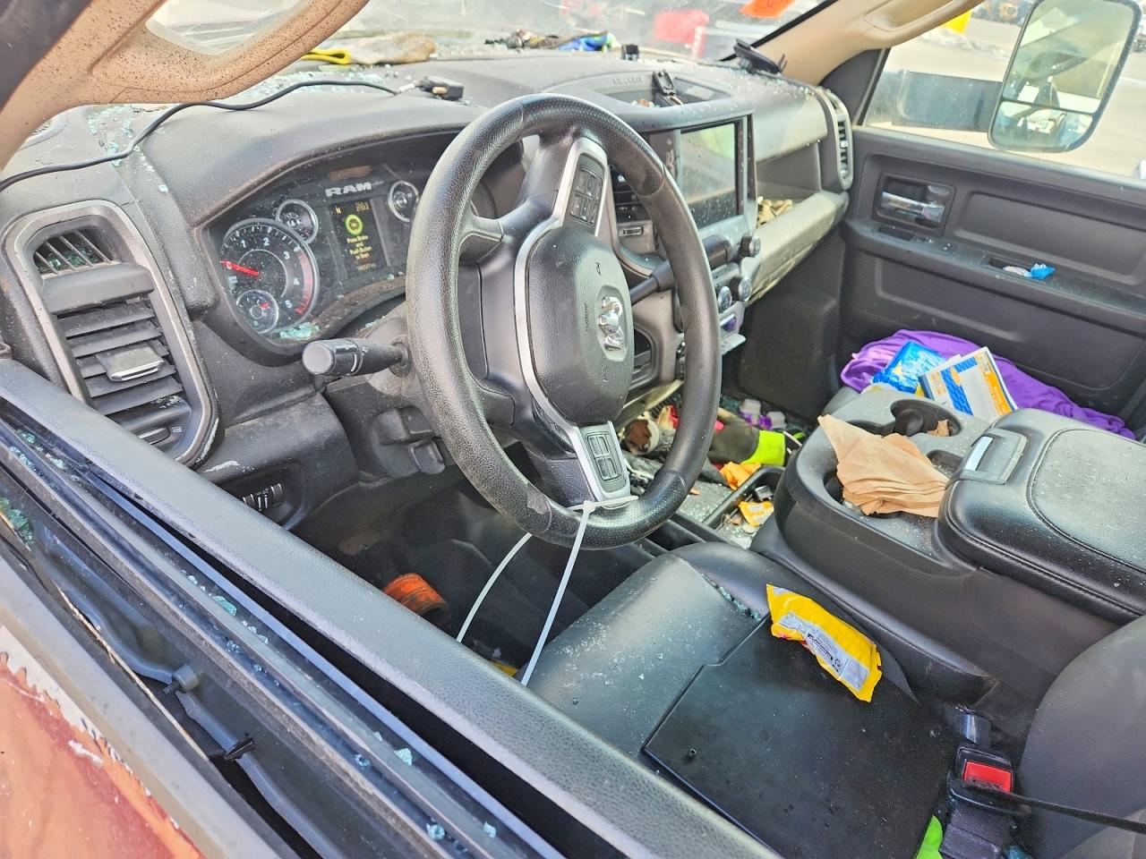 2019 RAM 3500 TRUCK CAB AND CHASSIS photo 22