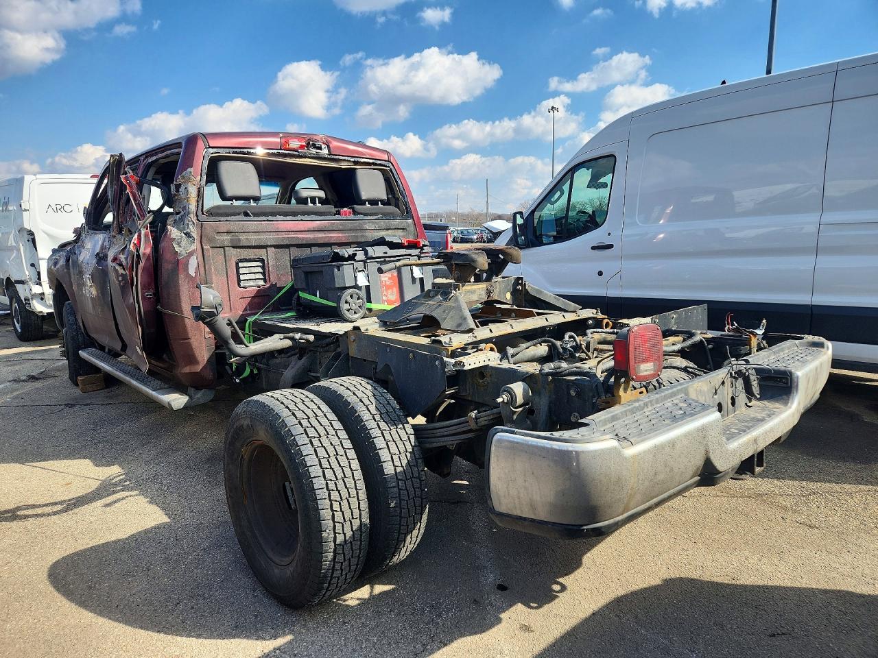 2019 RAM 3500 TRUCK CAB AND CHASSIS photo 4