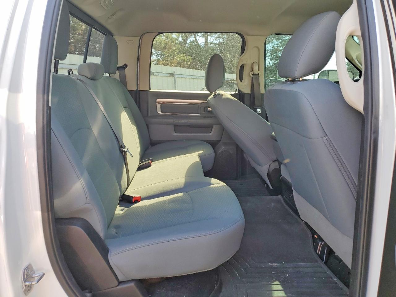 2018 RAM 2500 SLT photo 19