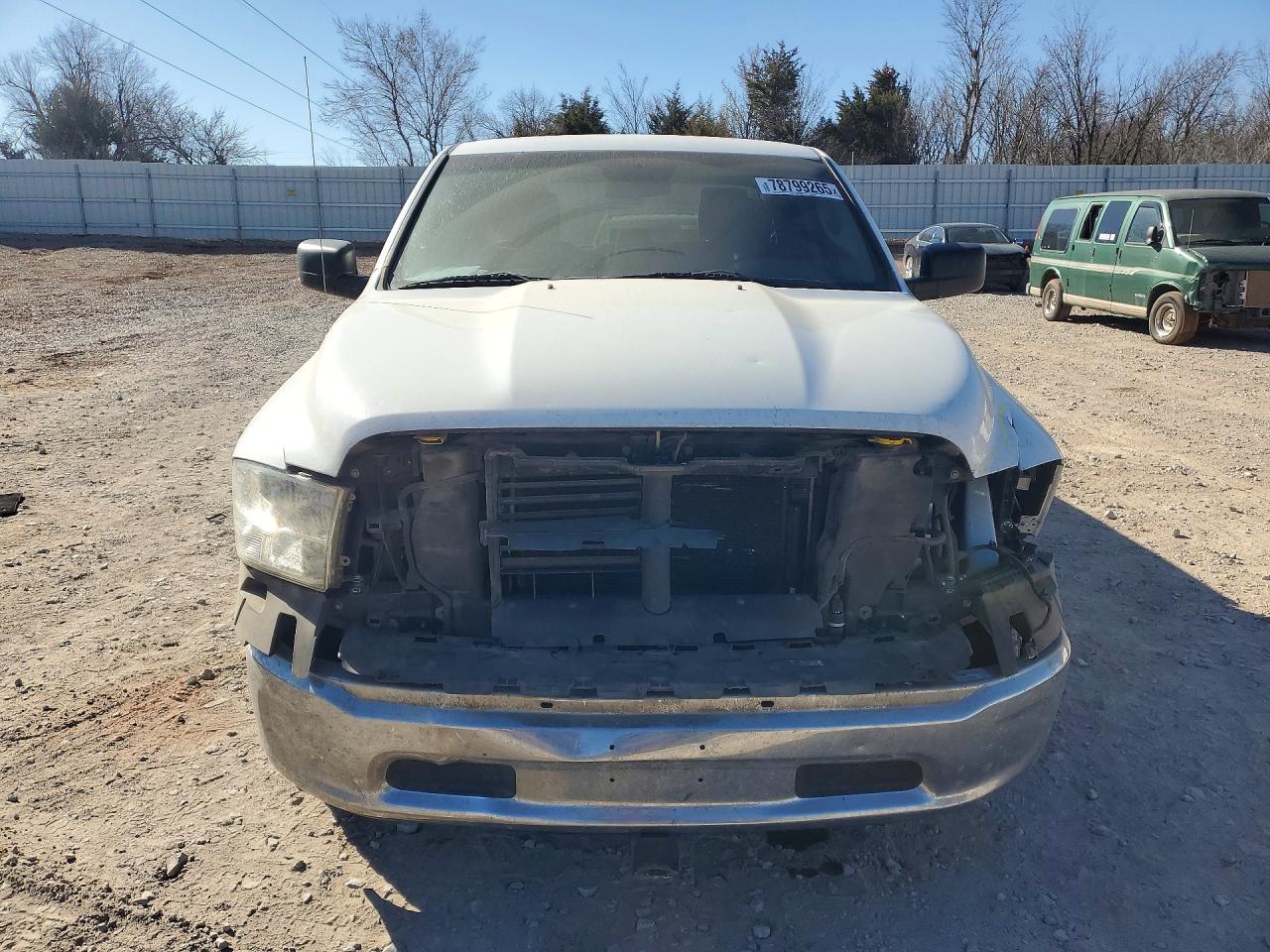 2014 RAM 1500 ST photo 13