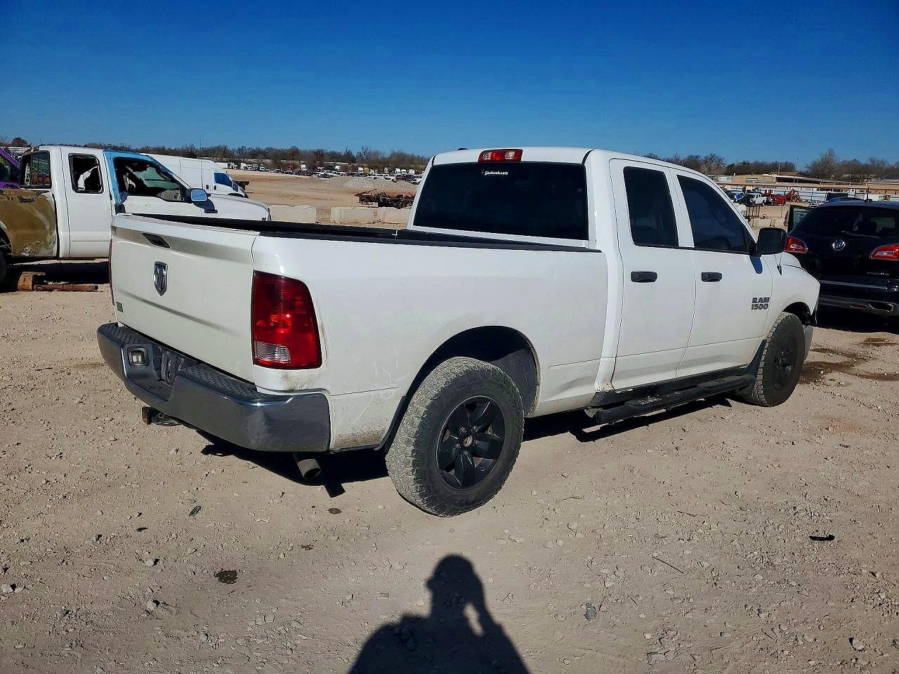 2014 RAM 1500 ST photo 7