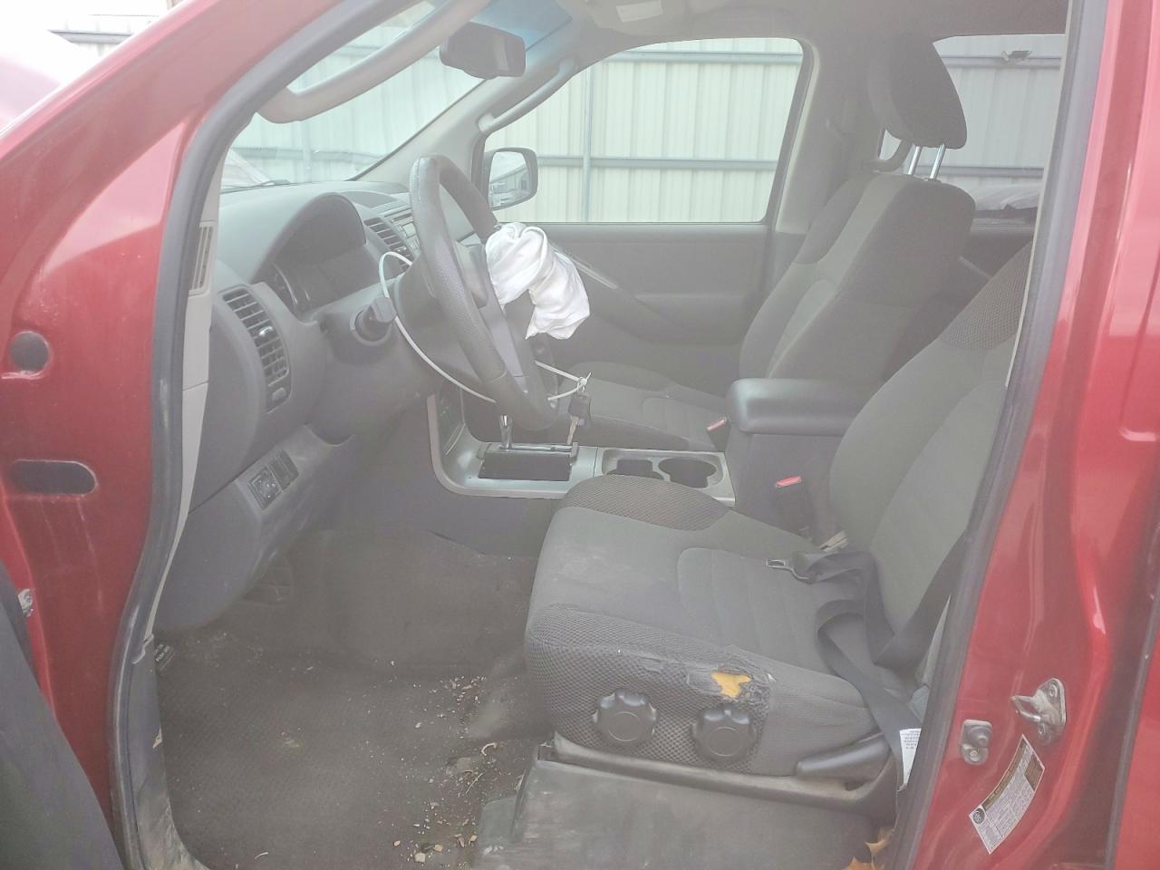 2011 NISSAN PATHFINDER S photo 13