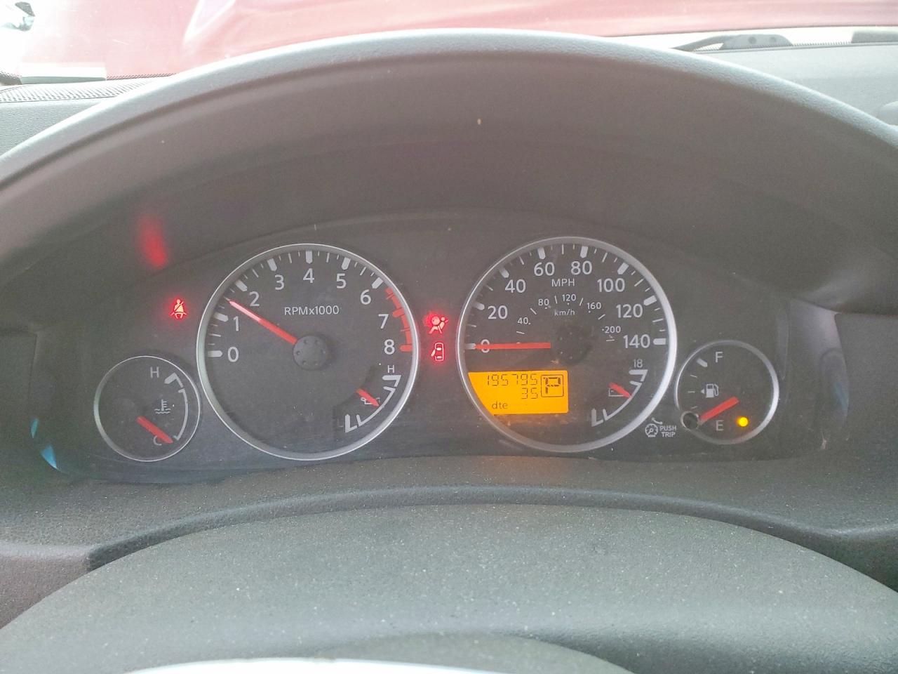 2011 NISSAN PATHFINDER S photo 17