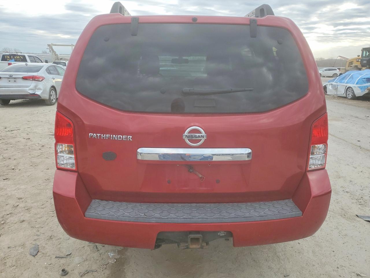 2011 NISSAN PATHFINDER S photo 11